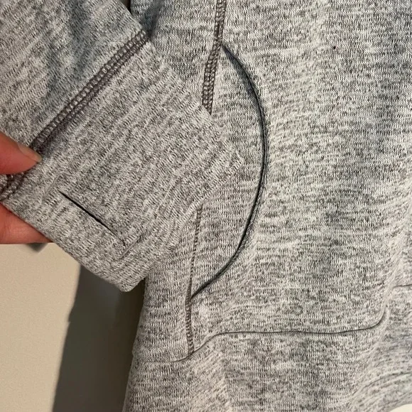 Kuhl Lea Grey Cowl Neck Pullover Long Sleeve Thumb Hole Top Womens Small - Picture 5 of 10